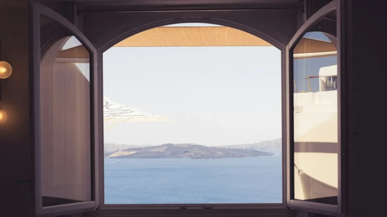 Finestra aperta che rappresenta l’uscire dalla comfort zone